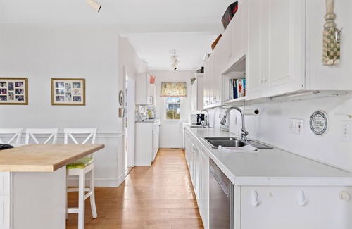 Biddeford Pool House | Charming Coastal Biddeford Pool Home