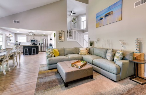 Niceville House | Charming Coastal Home: 6 Mi to Choctawhatchee Bay!