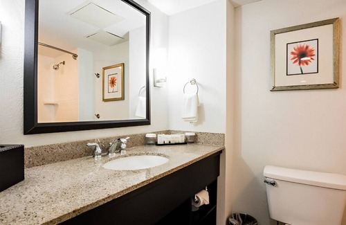 White Station House | Charming & Comfortable King Suite! Pet-Friendly