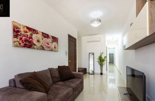 Hamrun Apartment | Charming, comfortable home in the centre w/WIFI