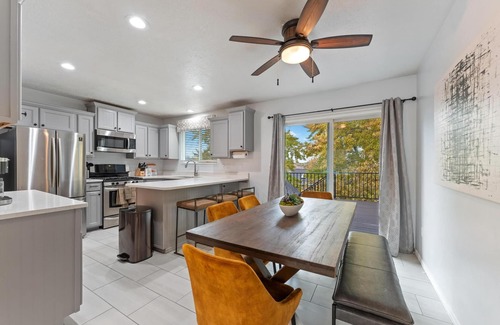 South Ogden House | Charming & Comfy ~ Hot Tub ~ Spacious Yard ~ Pkg!