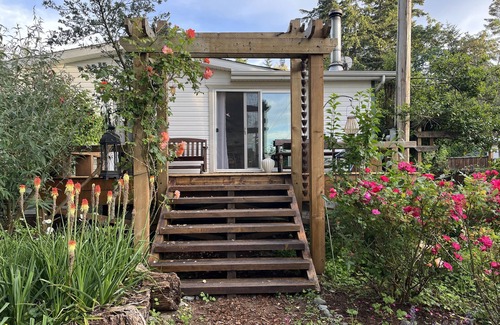 Comox House | Charming Comox Retreat: Pool, Jacuzzi, Near Beach, Parks and Pub