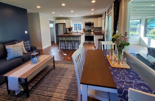 Syracuse House | Charming completely remodeled 3 Bedroom 1 Bath home on Dewart Lake, Private Pier