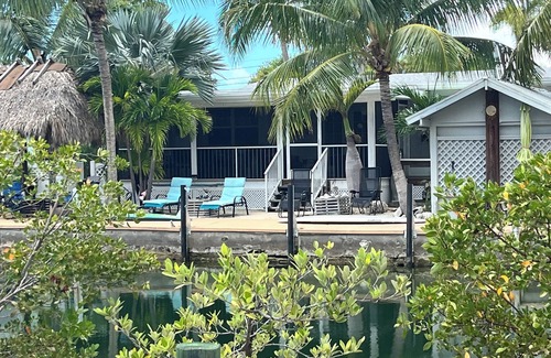 Little Torch Key House | Charming Conch Cottage on deep water canal in Little Torch Key