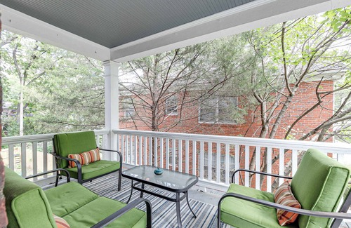 Richmond Condo | Charming Condo: Fire Pit, Fenced & Near Museums