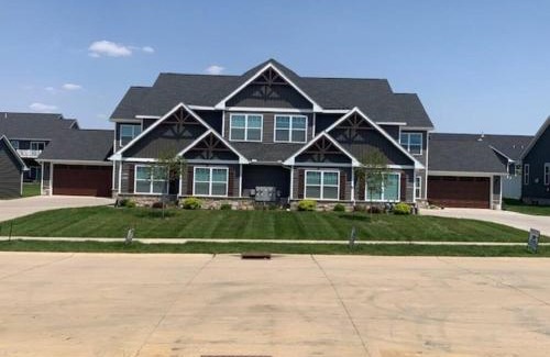 Bettendorf Apartment | Charming Condo in Bettendorf