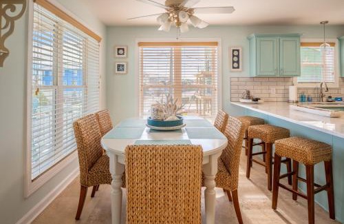 Carolina Beach House | Charming Condo in Kure Beach - Sea La Vie