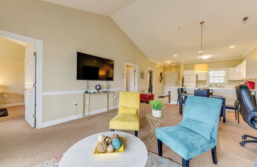 Charlotte Condo | Charming Condo w/Balcony, 1 Mi to UNC Charlotte!