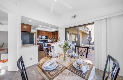 Palm Desert Apartment | Charming Condo With Golf Course View