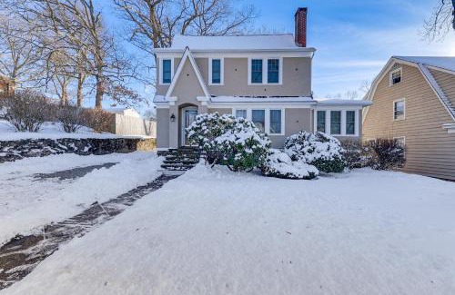Waterbury House | Charming Connecticut Retreat Near Museums and Hiking
