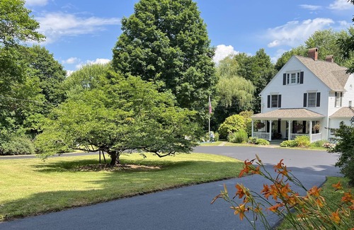 Marble Dale House | CHARMING CONNECTICUT HOUSE! Gateway to New England. In foothills of Berkshires