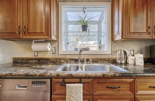 Santa Rosa House | Charming & Conveniently Located to Attractions!