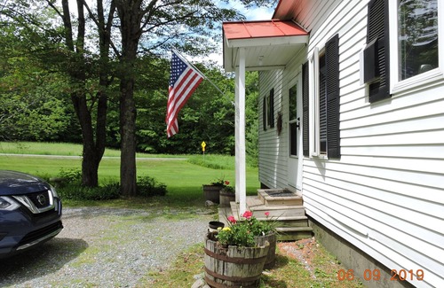 Bomoseen House | Charming Converted Horse Barn