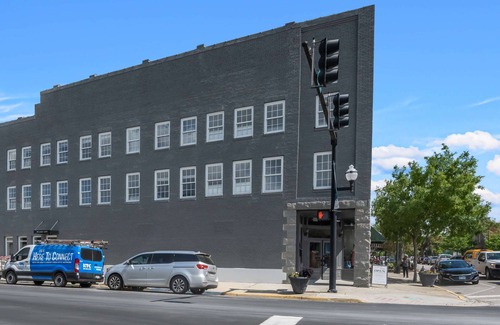 Conway Condo | Charming Conway Loft in Downtown Conway