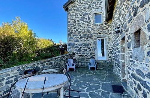 Freycenet-la-Cuche Cottage | Charming cottage with terrace, near winter sports, pets allowed