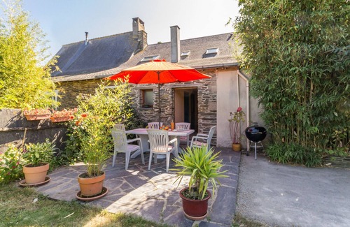 Moisdon-la-Riviere Cottage | Charming Cottage with Garden, Near Nantes, Baby & Pet-Friendly