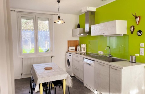 Muides-sur-Loire Cottage | Charming Cottage with Private Yard, Near Loire Castles and Cycling Routes