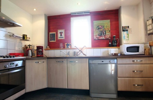 Orval Cottage | Charming Cottage with Fireplace, Private Garden & Pond in Scenic Countryside