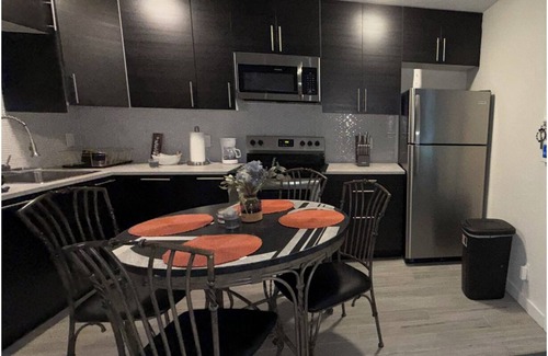 South Middle River Cottage | Charming cottage with AC and WiFi in soothing Fort Lauderdale