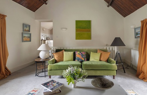 Batheaston Cottage | Charming cottage 2 miles from Bath City Centre