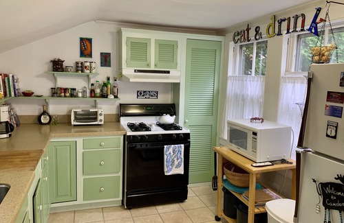Camden House | Charming Cottage a Stroll to Camden Harbor-new OPENING in Sept.!