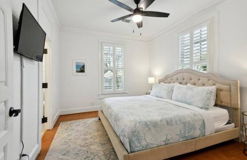 Gulfport House | Charming Cottage and Guest House a block to beach!