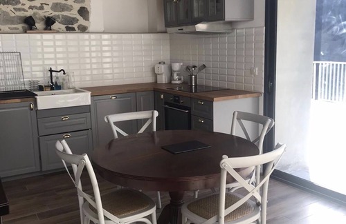 Sarrance House | Charming cottage at the top of Col d'Ichère