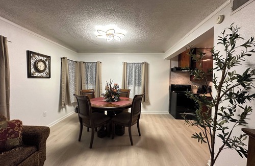 Biggs Field Cottage | Charming cottage by Ft Bliss & US 54, WiFi, Private parking in delightful ElPaso