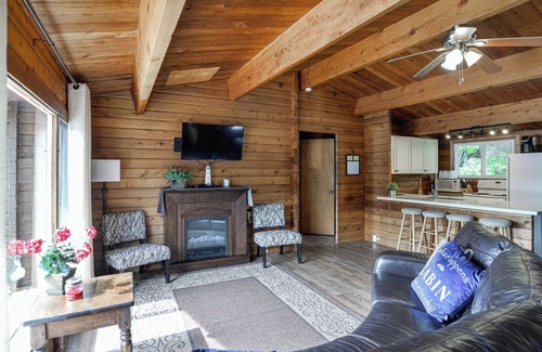 Severn Cottage | Charming Cottage on water in Severn Falls