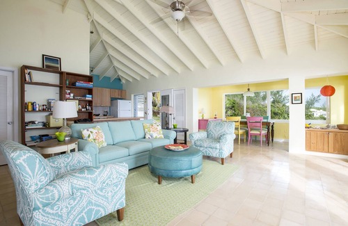 Rainbow Bay House | Charming Cottage Directly on Calm Caribbean, Best Ocean Views!