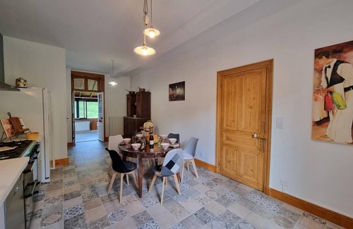Neronde Cottage | Charming cottage for 6 people in Néronde