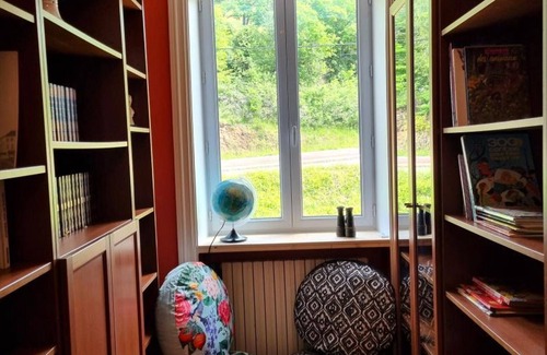 Neronde Cottage | Charming cottage for 6 people in Néronde
