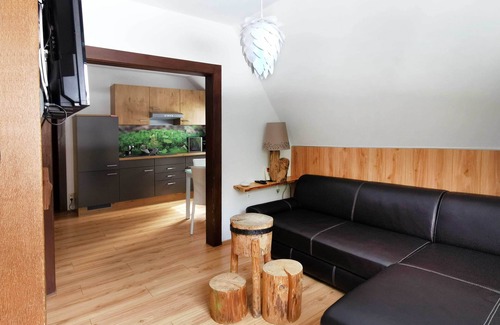 Baerenburg House | Charming cottage for 12-16 people right on the forest with a fireplace room + sauna