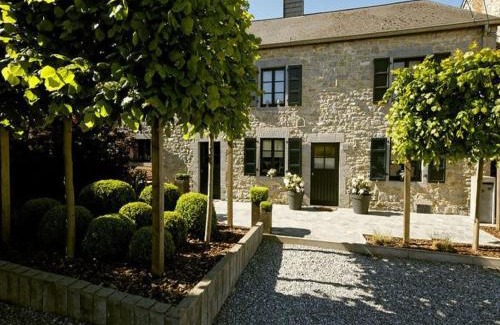 Gimnee House | Charming cottage in a farm with views