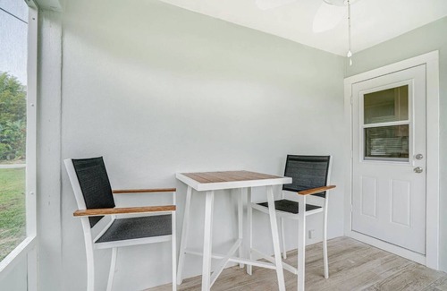 North River Shores Cottage | Charming cottage in delightful Stuart with AC, WiFi