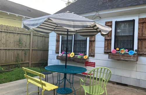 Lenox House | Charming cottage in desirable Cooper-Young neighborhood!