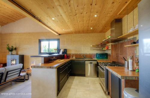 Ghisonaccia House | charming cottage in a soothing setting
