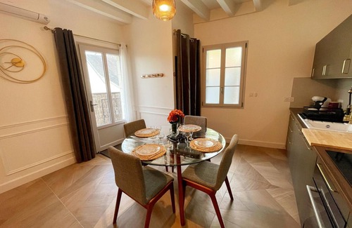 Langeais Cottage | Charming cottage in Langeais with terrace and wifi for 4 people