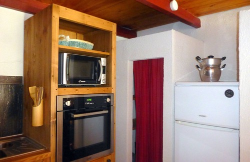 Dions Cottage | Charming cottage in the preserved environment with trees