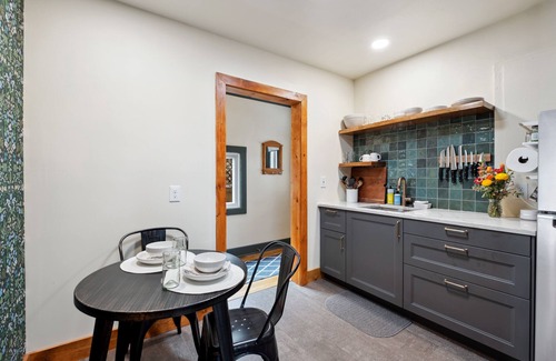 West Highland Cottage | Charming Cottage in the heart of Denver's Highlands Neighborhood