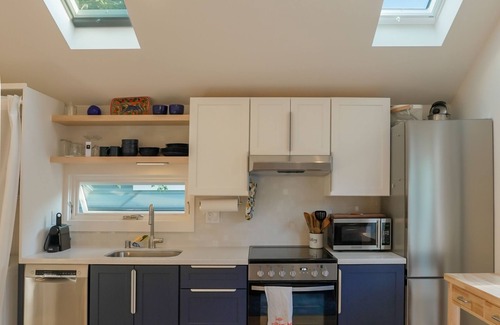 El Cerrito Cottage | Charming cottage in welcoming El Cerrito with luxury touches and great location!