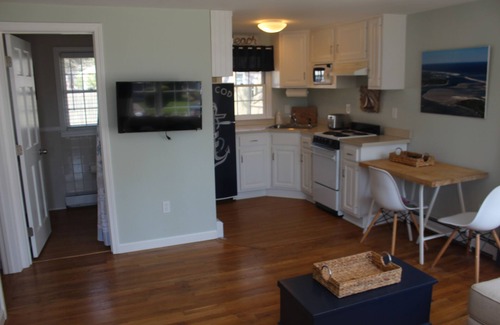 Bass River House | Charming cottage just a short walk to the beach!