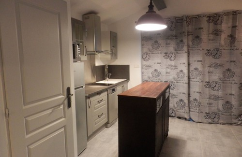Lambesc Apartment | Charming cottage LE CITY