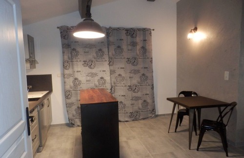 Lambesc Apartment | Charming cottage LE CITY