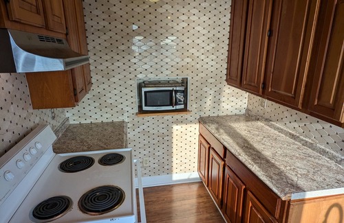 Town of Varick Cottage | Charming Cottage LITERALLY on Lake -Pet Friendly with Guest Cottage