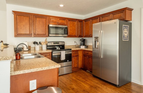Culleoka Cottage | Charming Cottage located 15 minutes from Columbia, TN