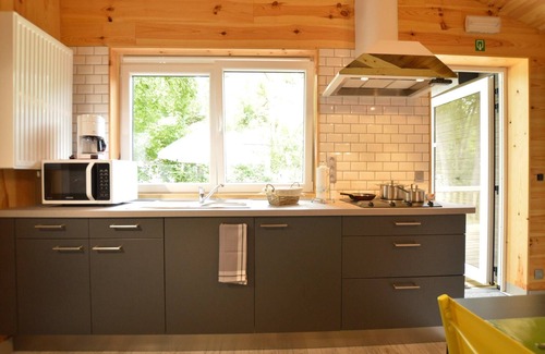 Vieuxville Ski Chalet | Charming Cottage Near River