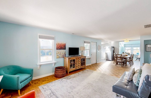 Ocean City Cottage | Charming cottage near beach/boardwalk with modern amenities, AC, WiFi
