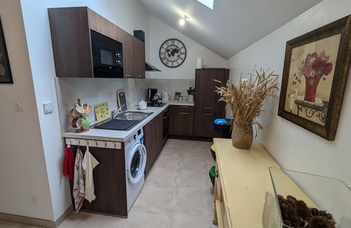Chaingy Cottage | Charming cottage near Orléans with private garden and parking