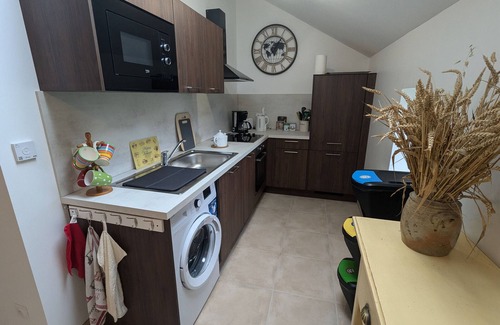 Chaingy Cottage | Charming cottage near Orléans with private garden and parking
